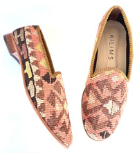 Load image into Gallery viewer, Men's Kilim Slippers size 42 (US size 9)