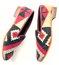 Load image into Gallery viewer, Men's Kilim Slippers size 45 (US size 12)