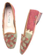 Load image into Gallery viewer, Cora Women's Kilim Slippers size 36 (US size 6)