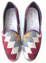 Load image into Gallery viewer, Men's Kilim Slippers size 42 (US size 9)