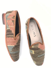Load image into Gallery viewer, Isobel Women's Kilim Slippers size 40 (US size 10)