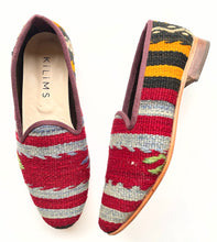 Load image into Gallery viewer, Men's Kilim Slippers size 44 (US size 11)
