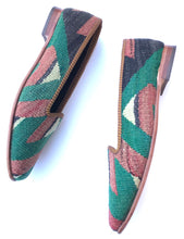 Load image into Gallery viewer, Women's Kilim Slippers size 41 (US size 11)