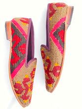Load image into Gallery viewer, Isobel Women's Kilim Slippers size 39 (US size 9)