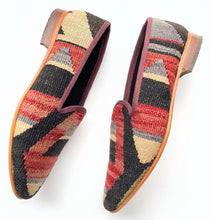 Load image into Gallery viewer, Men's Kilim Slippers size 45 (US size 12)