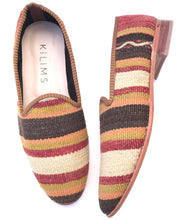 Load image into Gallery viewer, Men's Kilim Slippers size 42 (US size 9)
