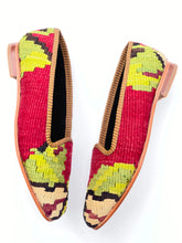 Load image into Gallery viewer, Cora Women's Kilim Slippers size 39 (US size 9)