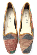 Load image into Gallery viewer, Cora Women's Kilim Slippers size 39 (US size 9)