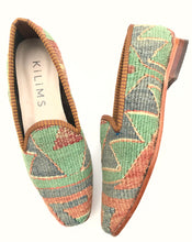 Load image into Gallery viewer, green slippers