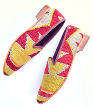 Load image into Gallery viewer, Men's Kilim Slippers size 44 (US size 11)