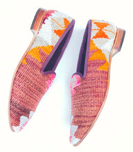 Load image into Gallery viewer, Men's Kilim Slippers size 44 (US size 11)