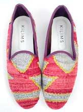 Load image into Gallery viewer, Men's Kilim Slippers size 45 (US size 12)