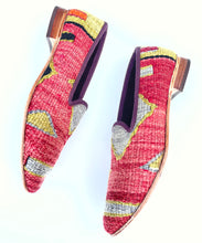 Load image into Gallery viewer, Men's Kilim Slippers size 45 (US size 12)