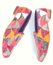 Load image into Gallery viewer, Men's Kilim Slippers size 45 (US size 12)
