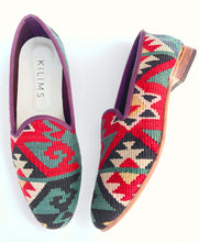 Load image into Gallery viewer, Men's Kilim Slippers size 45 (US size 12)