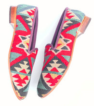 Load image into Gallery viewer, Men's Kilim Slippers size 45 (US size 12)