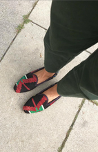 Load image into Gallery viewer, Women's Kilim Slippers size 42 (US size 12)