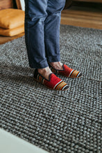 Load image into Gallery viewer, designers slippers