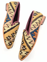 Load image into Gallery viewer, Women's Kilim Slippers size 41 (US size 11)
