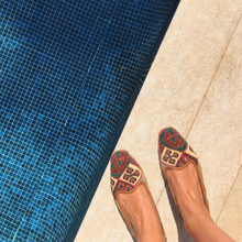 Load image into Gallery viewer, Women's Kilim Slippers size 41 (US size 11)