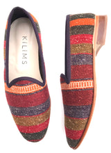 Load image into Gallery viewer, Men's Kilim Slippers size 41 (US size 8)