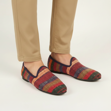 Load image into Gallery viewer, Men's Kilim Slippers size 41 (US size 8)