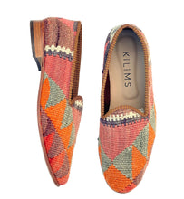 Load image into Gallery viewer, Men's Kilim Slippers size 43 (US size 10)