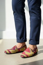 Load image into Gallery viewer, Men's Kilim Slippers size 44 (US size 12)