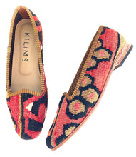 Load image into Gallery viewer, red slippers