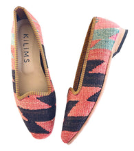 Load image into Gallery viewer, rug shoes