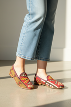 Load image into Gallery viewer, Isobel Women's Kilim Slippers size 39 (US size 9)