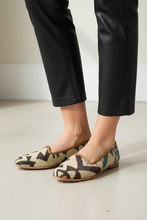 Load image into Gallery viewer, Cora Women's Kilim Slippers size 41 (US size 11)