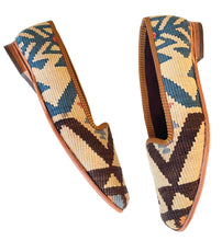 Load image into Gallery viewer, Pair of woven handmade kilim loafers with geometric pattern made in Istanbul 