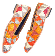 Load image into Gallery viewer, women&#39;s loafers made out of kilim fabric