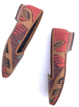 Load image into Gallery viewer, kilim loafers