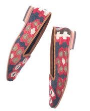 Load image into Gallery viewer, Cora Women&#39;s Kilim Slippers size 38 (US size 8)