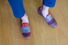 Load image into Gallery viewer, Men&#39;s Tartan Tapestry Slippers