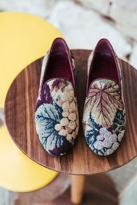 Women's Grapevine Tapestry Slippers