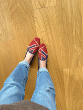 Load image into Gallery viewer, beautiful kilim slippers in red and blue