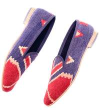 Load image into Gallery viewer, blue red and white kilim slippers with slight heel