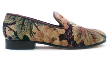 Load image into Gallery viewer, Women&#39;s Grapevine Tapestry Slippers