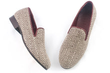 Load image into Gallery viewer, Women&#39;s Rhombus Tapestry Slippers