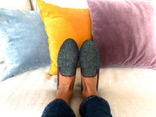 Load image into Gallery viewer, Women&#39;s Peacock Chenille Tapestry Slippers